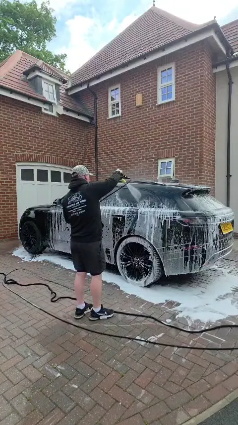 Snow foam pre-wash on a black Range Rover