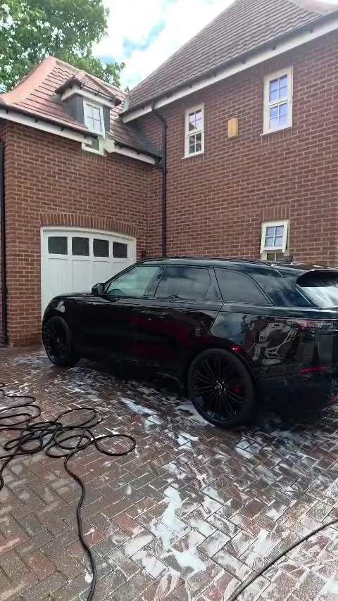 Full exterior valet on a black Range Rover